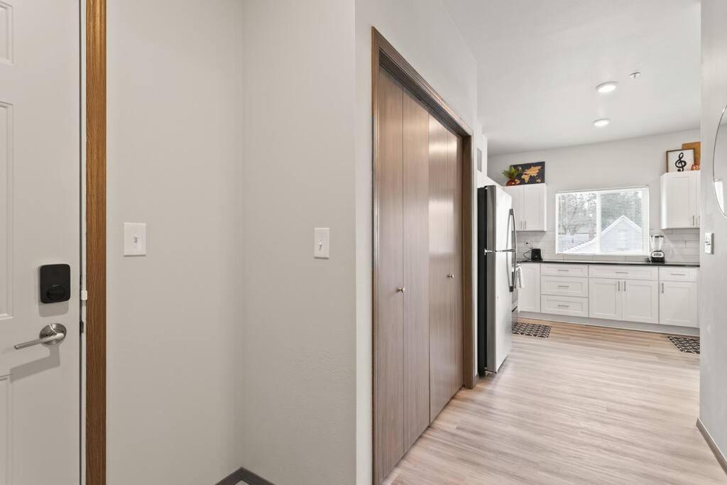 New 2 Bed 2 Bath Near Perry District And Dt Apartment Spokane Exterior photo